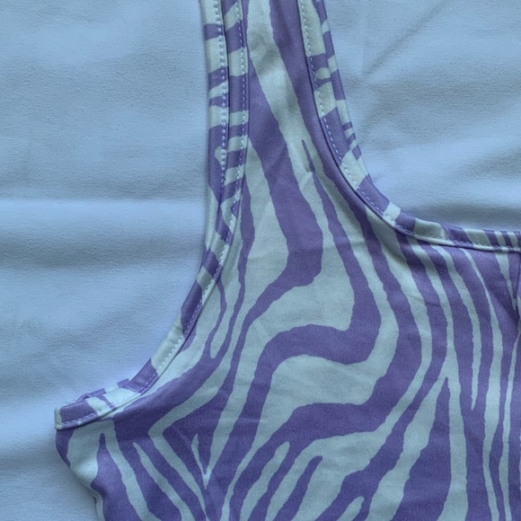 SHEIN Purple Zebra Crop Top - Picture 5 of 5